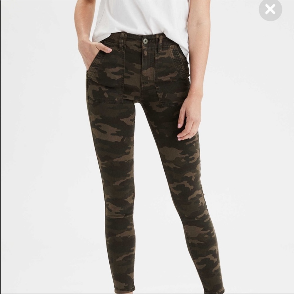 NWT American Eagle camo super hi rise jegging crop
